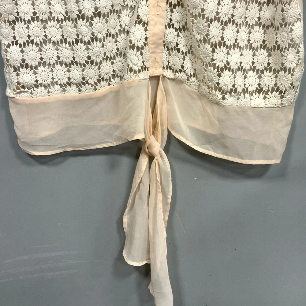 Beautiful peach crochet Top-New✨No Bargain❗️ - Picture 2 of 7